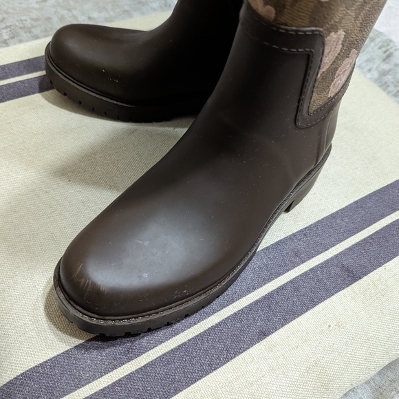 Coach Rain Boots. Limited Edition. - Picture 3 of 5